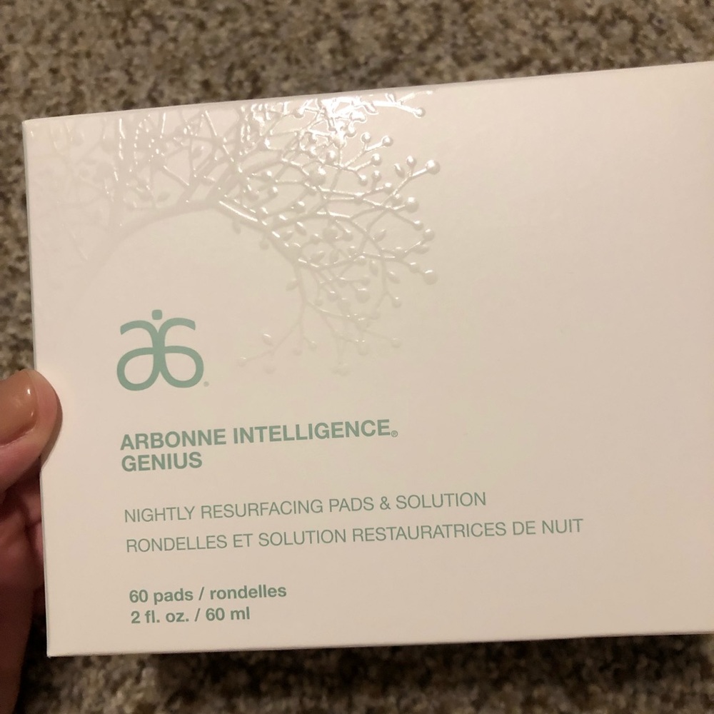Arbonne resurfacing pads